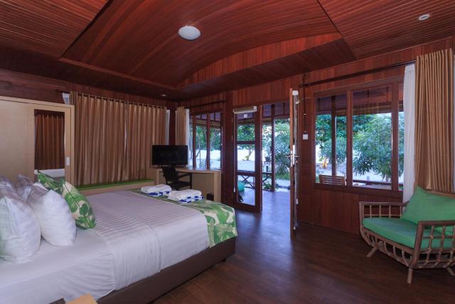 Sylvia Beach Villa — photo 12