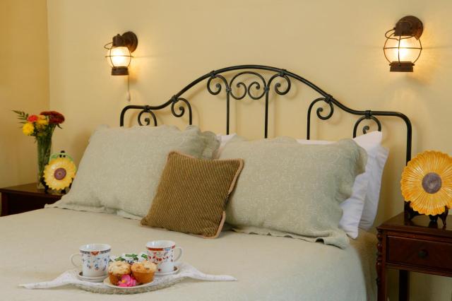 Ashton's Bed and Breakfast — photo 20
