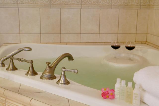 Ashton's Bed and Breakfast — photo 13