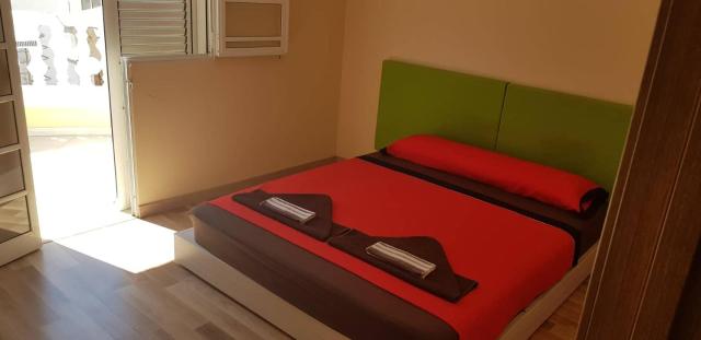 "Flora B&B "- Rooms in Privat Home Habitaciones en una casa privada — photo 17