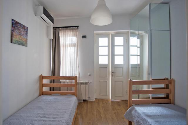 One-Bedroom Apartment — Meidan Suites