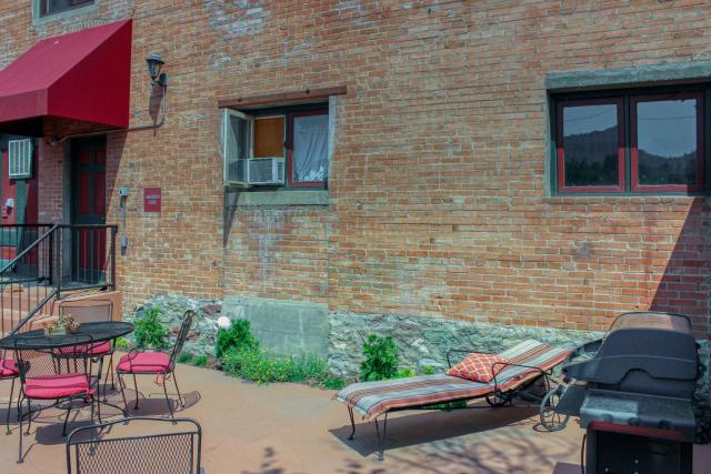 Jarvis Suite Hotel — photo 20