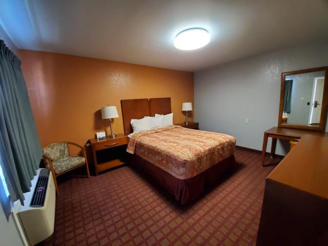 Economy Inn Pratt — photo 19
