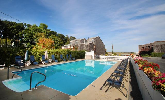 Aspinquid Resort — photo 3