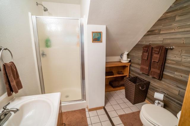 Bears Den Alaska Lodging — photo 8