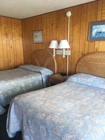 Skylark Beach Inn — photo 19