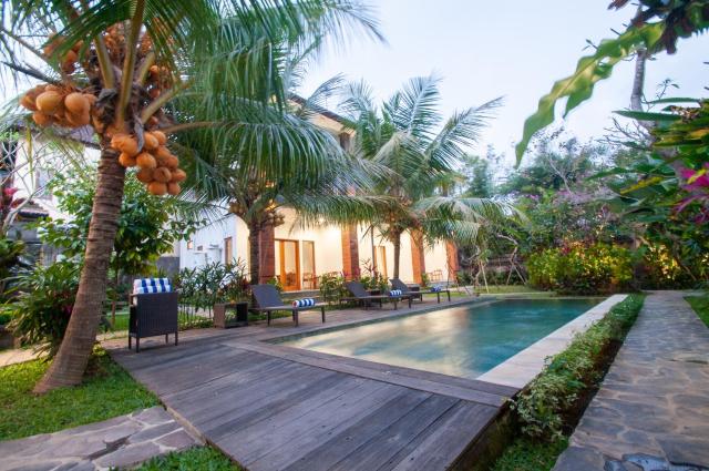 Flamboyant Villa Ubud — photo 4