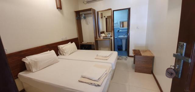 Surf Deck Guest House — photo 20