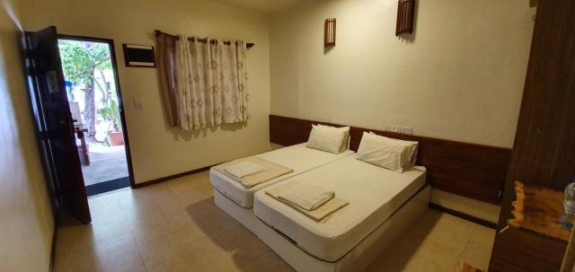 Surf Deck Guest House — photo 14