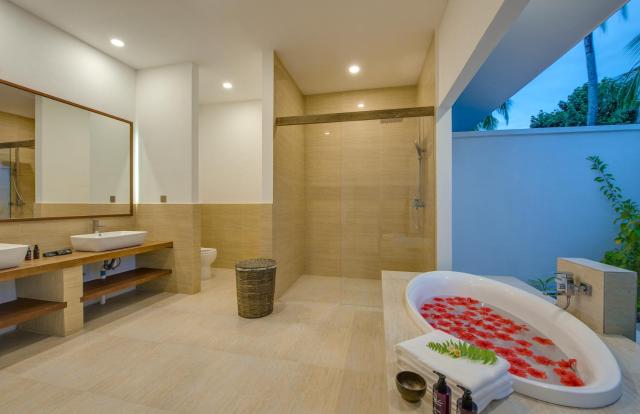 Rahaa Resort Maldives — photo 19