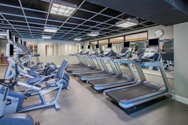 Crowne Plaza Louisville Airport Expo Ctr by IHG — photo 5