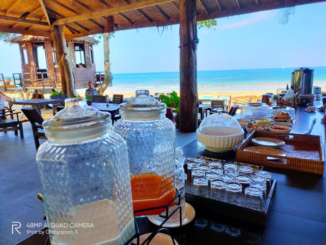Banana Beach Resort — photo 19