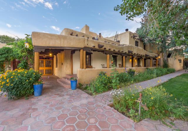 Inn on La Loma Plaza — photo 19