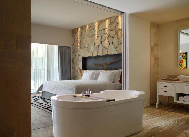 TS SUITES Seminyak Bali — photo 10
