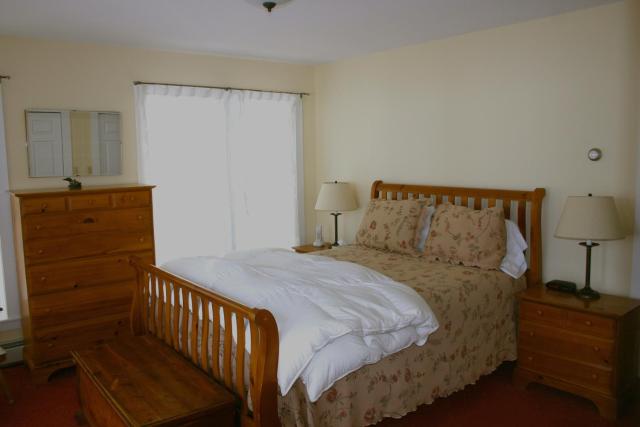 Cedar Hill Farm Bed & Breakfast — photo 11