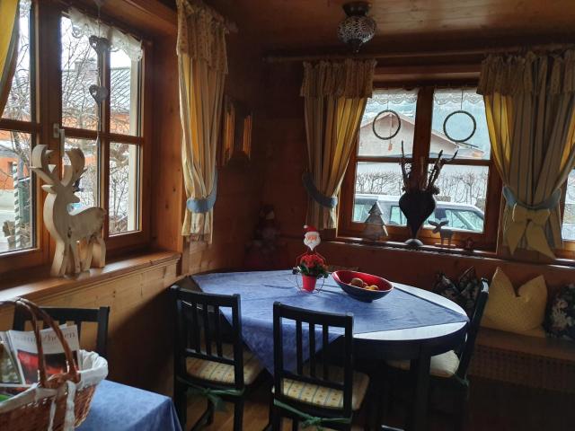 Appartement Pension Bäckenhäusl FERIENWOHNUNGEN Chalets Hütten Komfortzimmer — photo 23