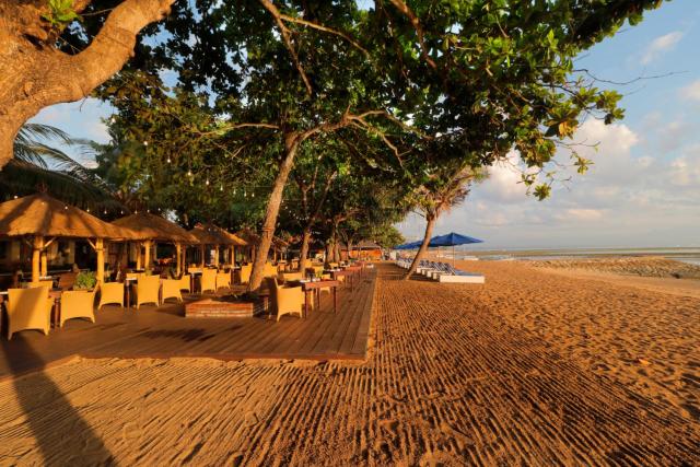 Inna Sindhu Beach Hotel & Resort — photo 9