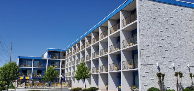Sea Hawk Motel — photo 1