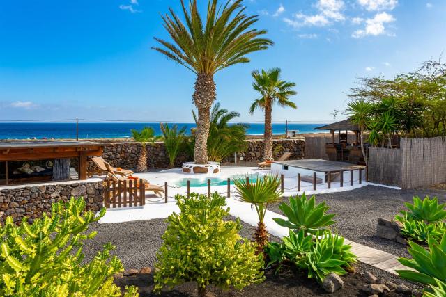 Finca De Arrieta Village - Yurts and Stone Cottages - Shared Pool - Walking distance to Arrieta Beach - Off Grid — photo 22