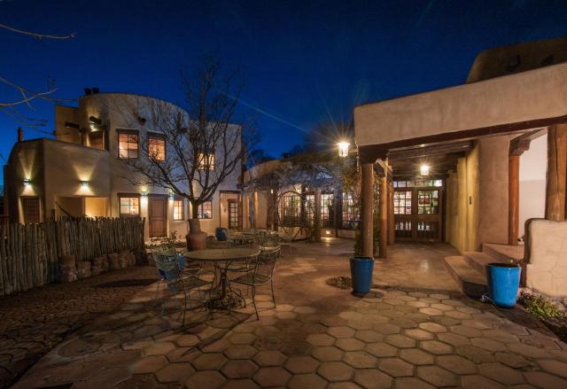 Inn on La Loma Plaza — photo 21