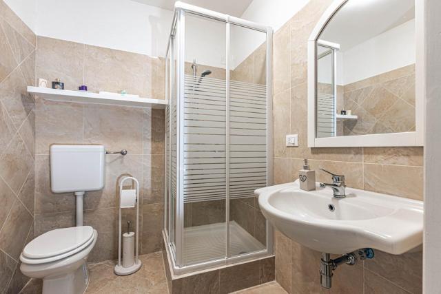 Giulio Cesare 14, Residence — photo 14