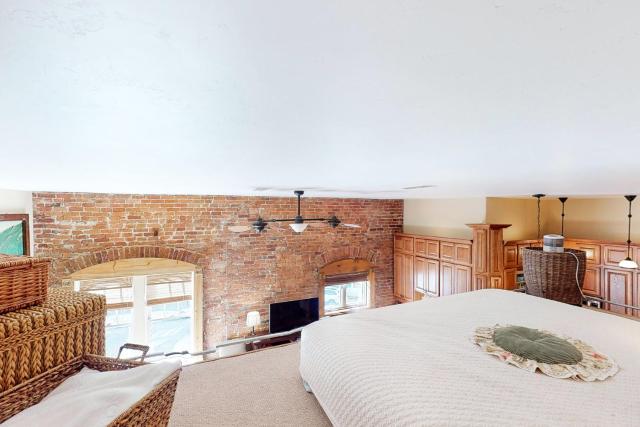 Jarvis Suite Hotel — photo 17