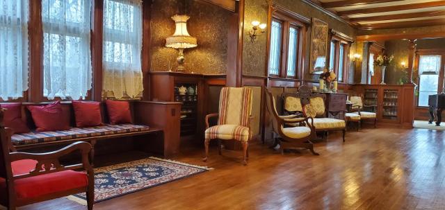 Saravilla Bed & Breakfast — photo 22