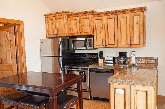 Stone Canyon Inn — photo 18
