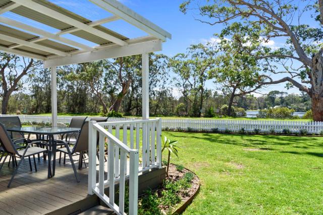 Calm Waters Waterfront Cottages — photo 15