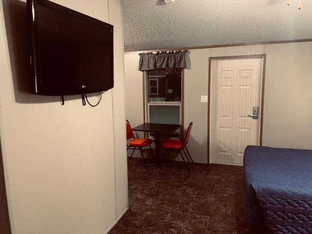 Monahans Country Inn — photo 16