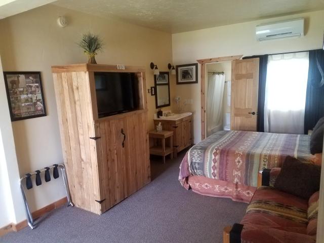 Alpaca Inn, The — photo 19