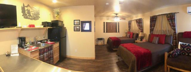 Alpaca Inn, The — photo 23