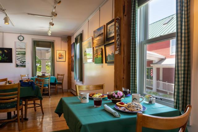 Maple Hill Farm Inn — photo 4