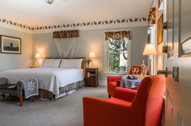Maple Hill Farm Inn — photo 2