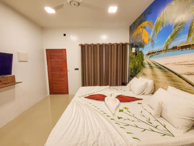 Summer Inn Thoddoo — photo 19