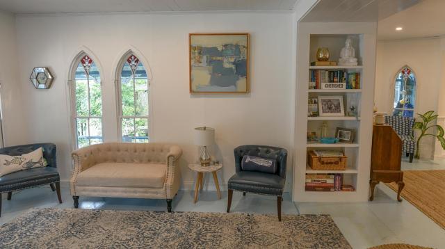 Narragansett House — photo 16