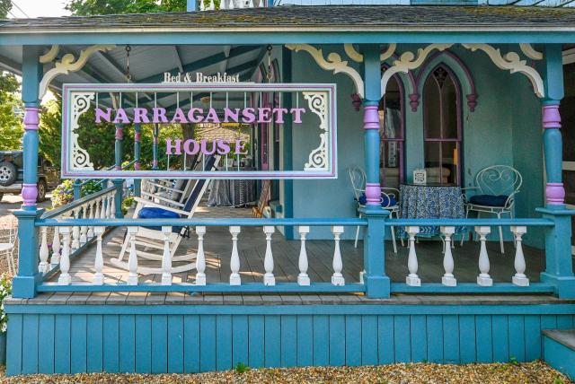 Narragansett House — photo 15