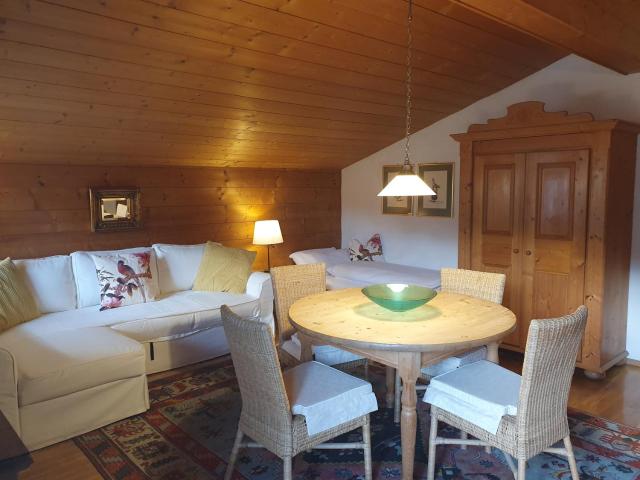 Appartement Pension Bäckenhäusl FERIENWOHNUNGEN Chalets Hütten Komfortzimmer — photo 3
