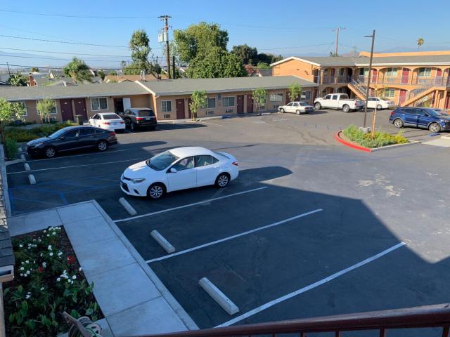 Desert Inn Motel — photo 1