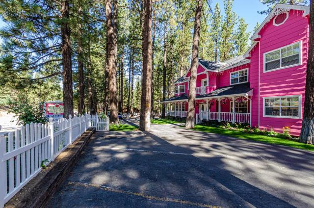 Apples Bed and Breakfast Inn — photo 11
