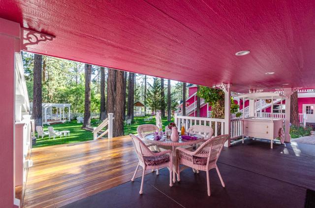 Apples Bed and Breakfast Inn — photo 14