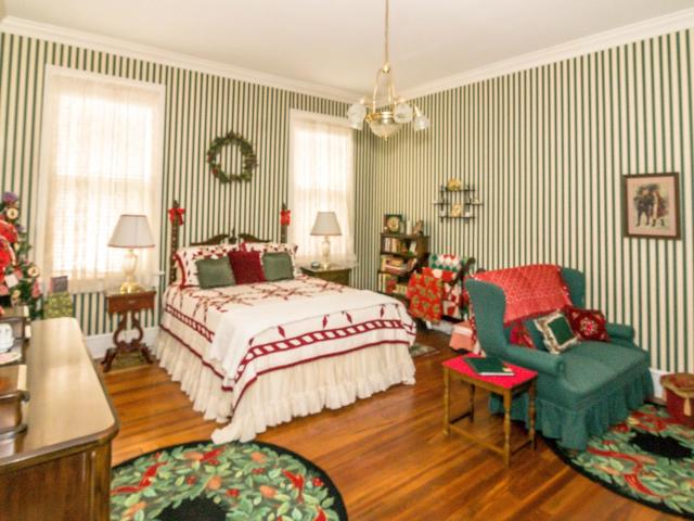 Holly House of Hamilton — photo 18
