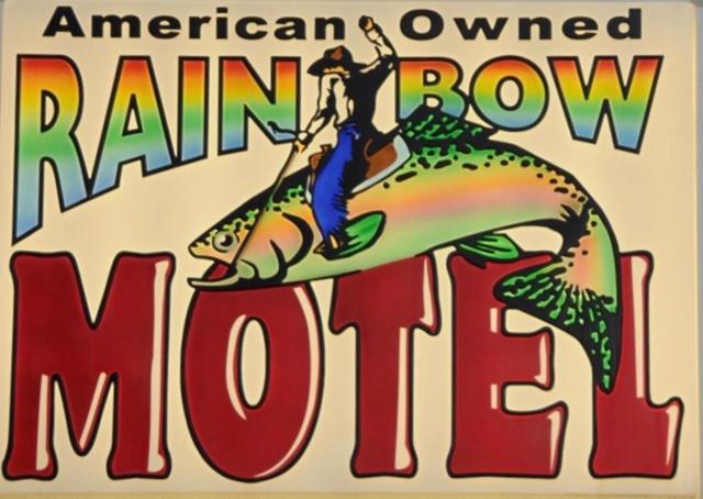Rainbow Motel — photo 17