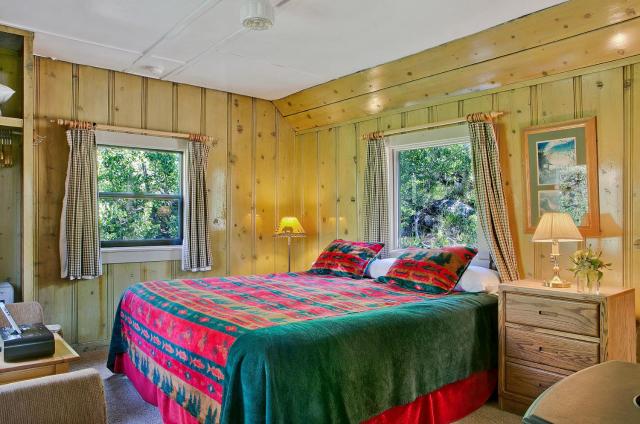 Tamarack Lodge — photo 20