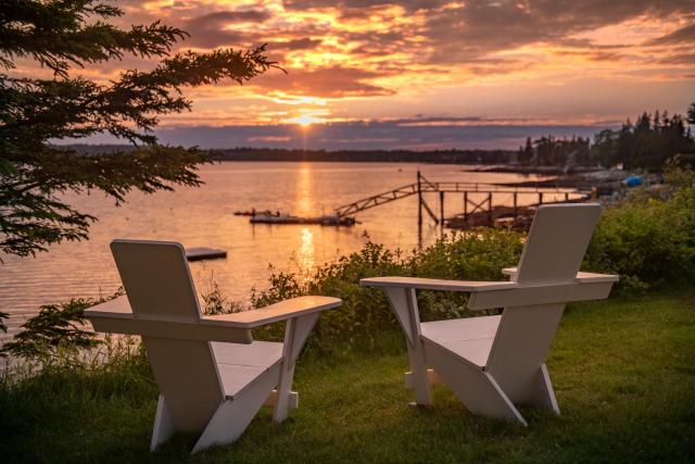 Spruce Point Inn Resort and Spa — photo 18