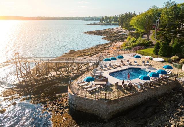 Spruce Point Inn Resort and Spa — photo 12