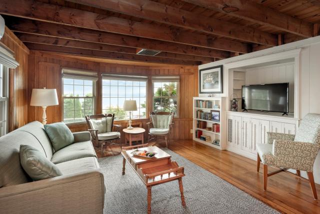 Spruce Point Inn Resort and Spa — photo 4