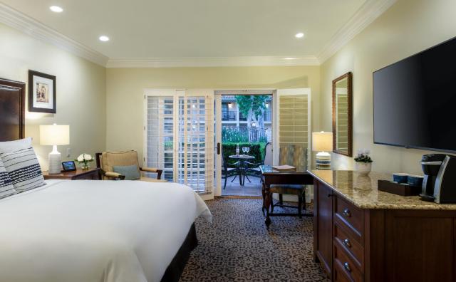 Westlake Village Inn — photo 6