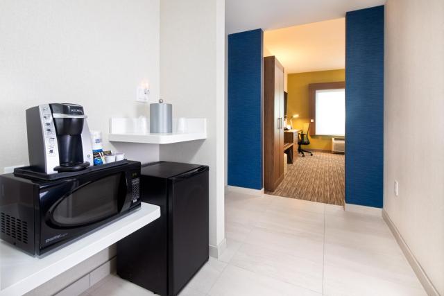 Holiday Inn Express & Suites Halifax Airport by IHG — photo 11
