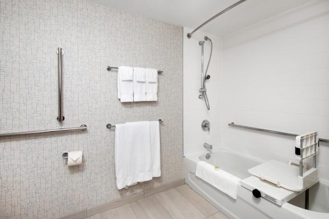 Holiday Inn Express & Suites Halifax Airport by IHG — photo 9